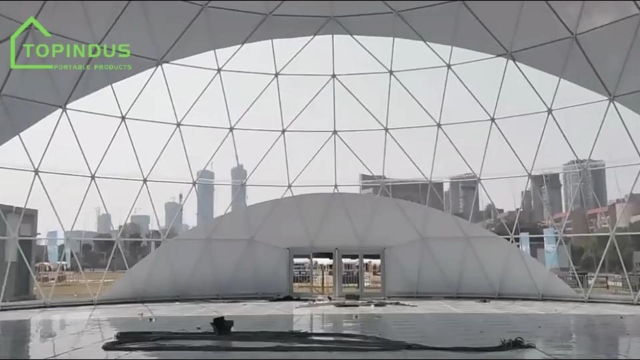 استكشاف مزايا الخيام ذات القبة الفولاذية الكبيرة للمساحات الخارجية الحديثة